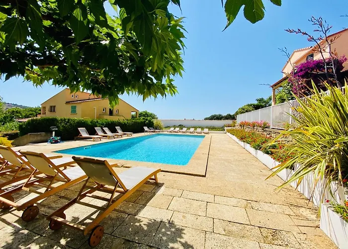 Marie Diane - Cote Piscine F Apartment *